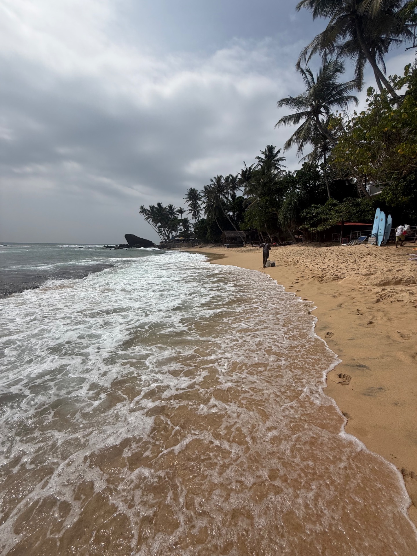 Dalawella beach