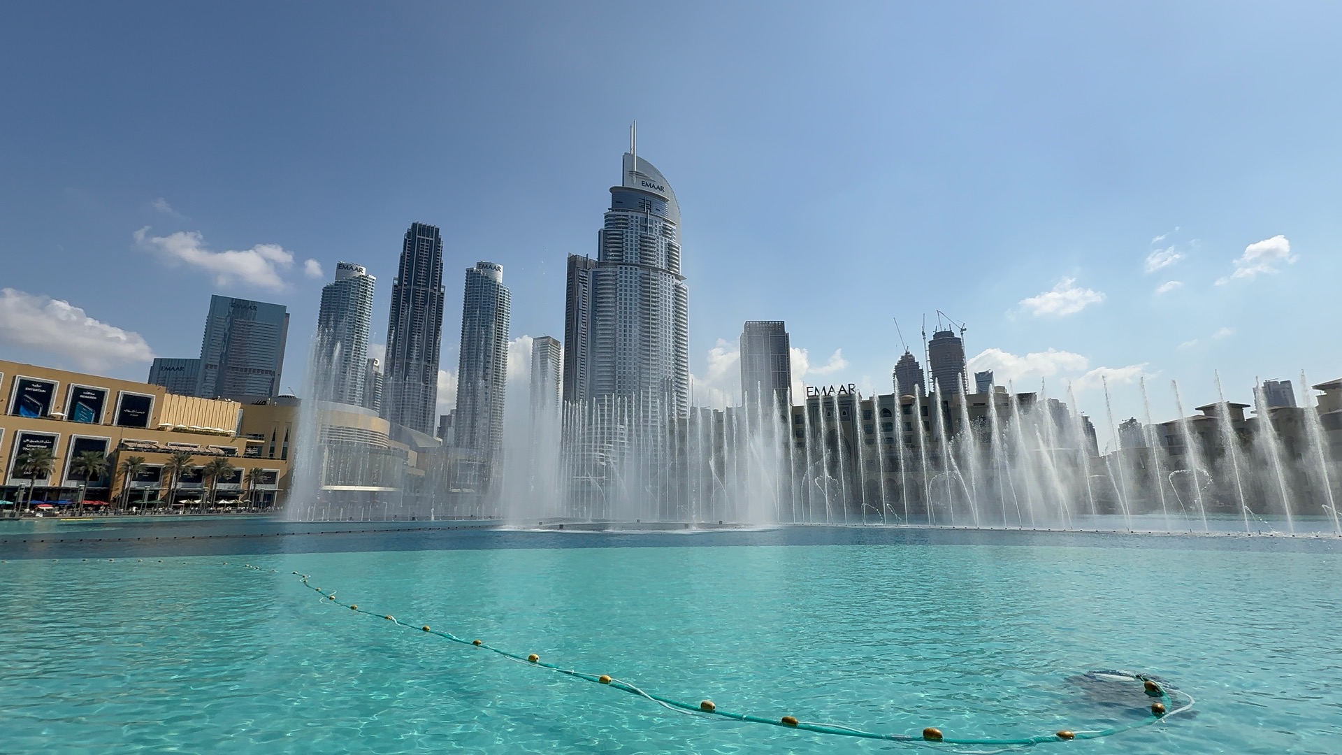 Fontána před Burj Khalifou
